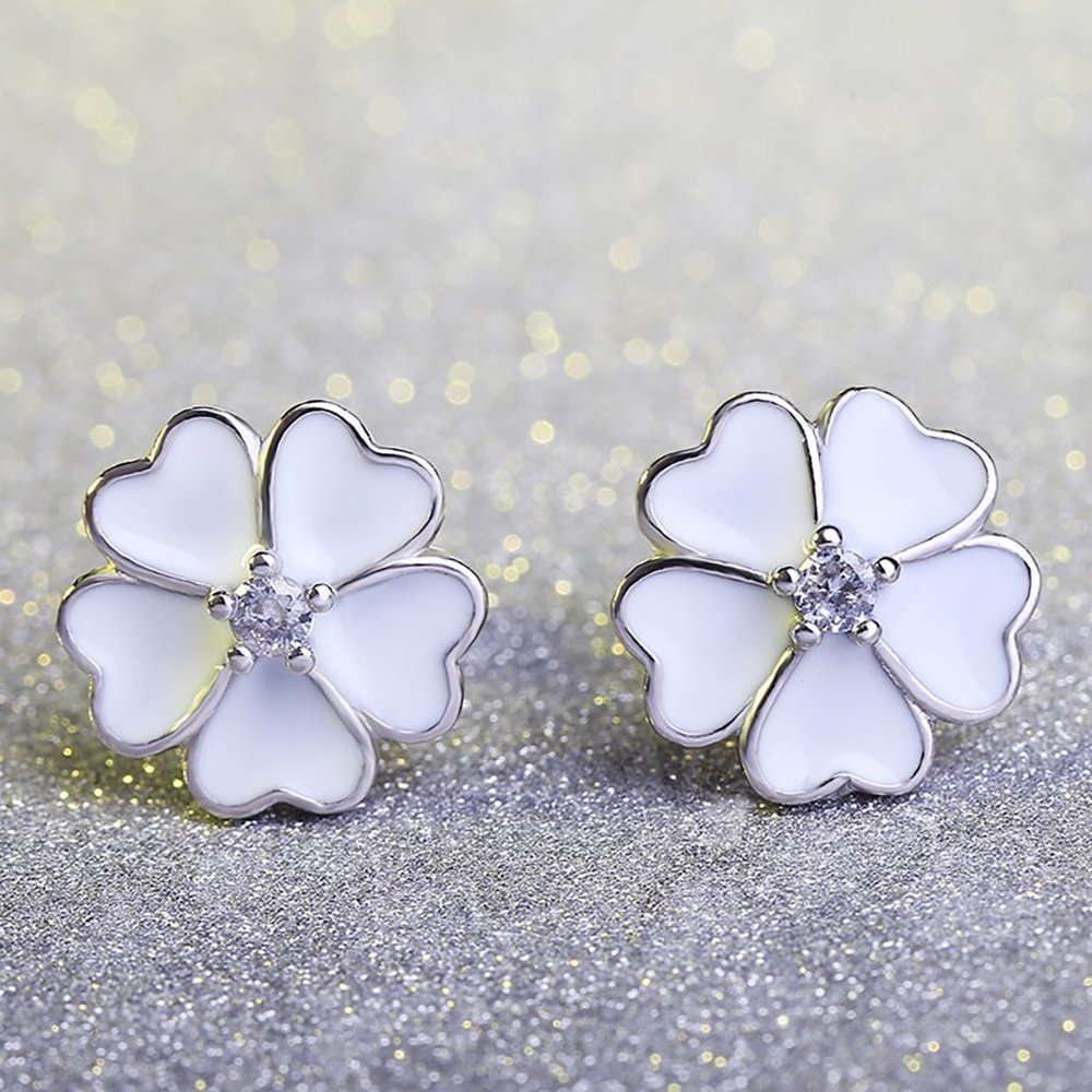 Brand New 925 Silver Earring E010